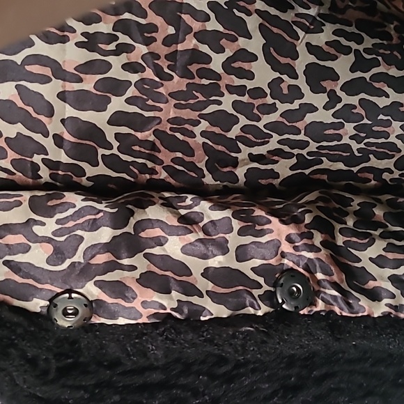 Betsy Johnson Vest - Picture 6 of 6